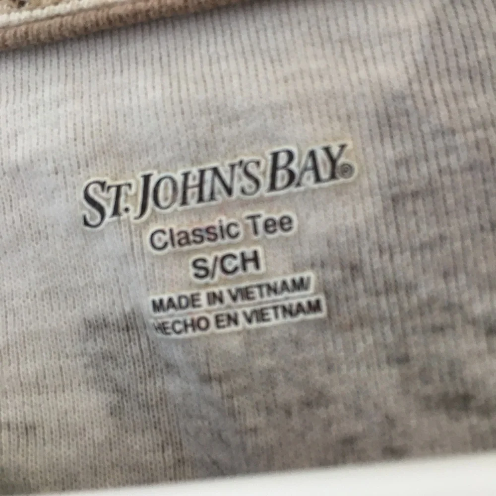 FINAL MARKDOWN Ladies St. John’s bay tee small - Picture 3 of 3